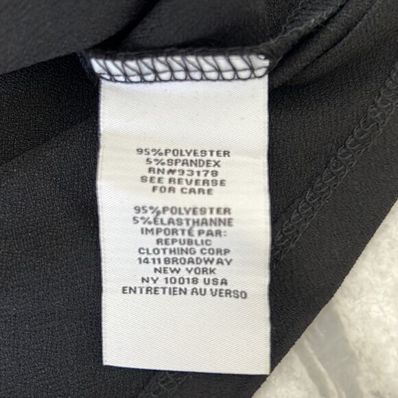 Carmen Marc Valvo NWT Black & White Cold Shoulder Knit Top Blouse Size Small - Picture 11 of 12